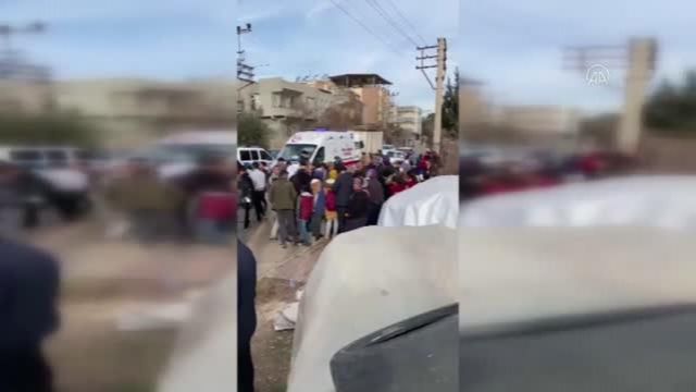 Urfa'da Otomobil Öğrencilerin Arasına Daldı: 11 Yaralı
