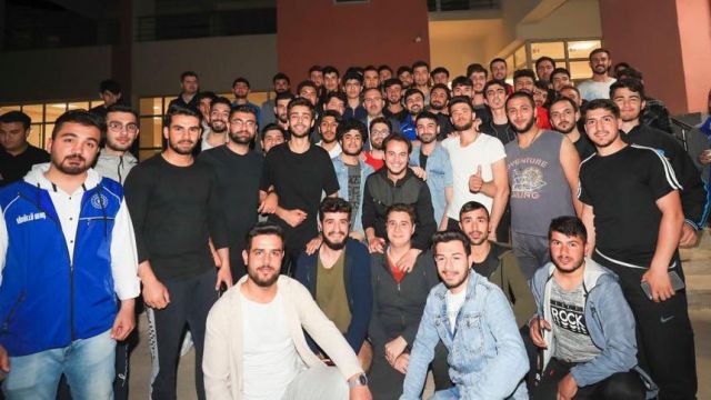 Bakan Kasapoğlu, HRÜ’lü Öğrencilerle Sahur Yaptı