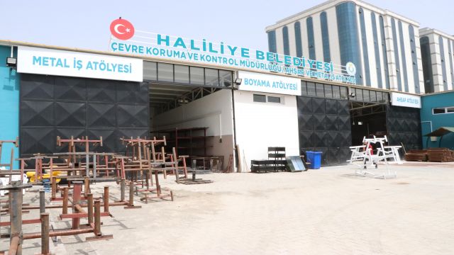 Haliliye'de banklar yenileniyor
