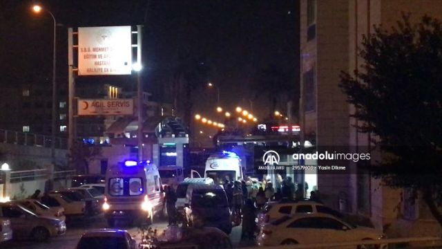 Şanlıurfa'da uyuşturucu satıcılarının açtığı ateş sonucu 2 polis memuru yaralandı